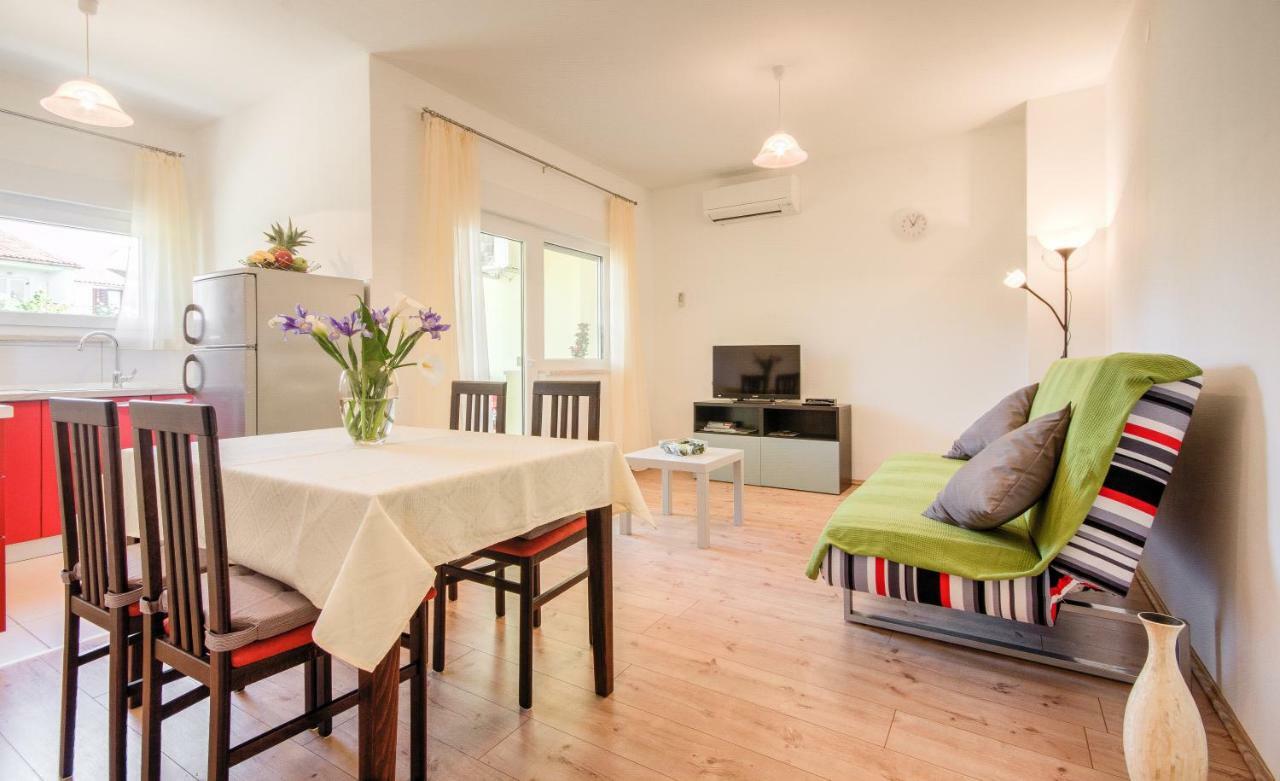 Apartmani Prodan 2 法扎纳 外观 照片