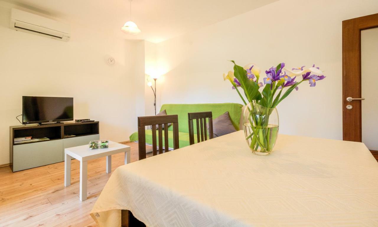 Apartmani Prodan 2 法扎纳 外观 照片