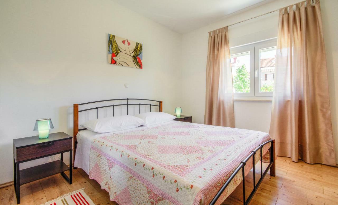 Apartmani Prodan 2 法扎纳 外观 照片