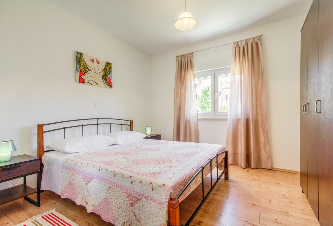 Apartmani Prodan 2 法扎纳 外观 照片