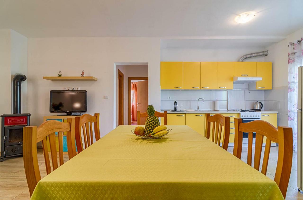 Apartmani Prodan 2 法扎纳 外观 照片