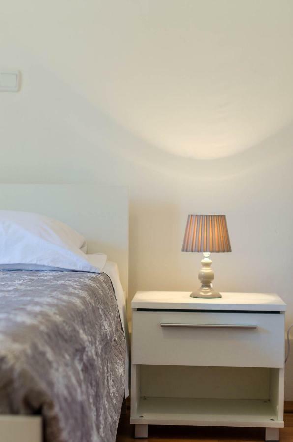 Apartmani Prodan 2 法扎纳 外观 照片