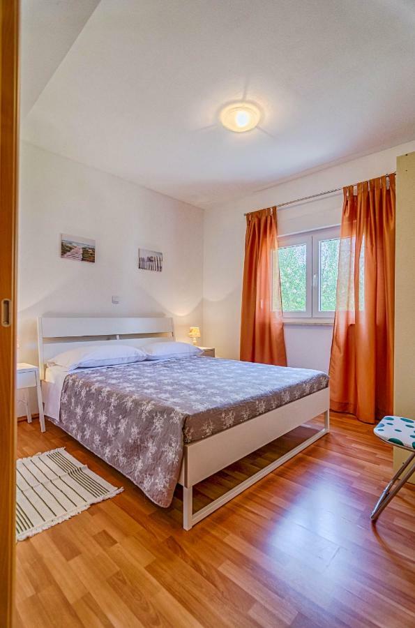 Apartmani Prodan 2 法扎纳 外观 照片