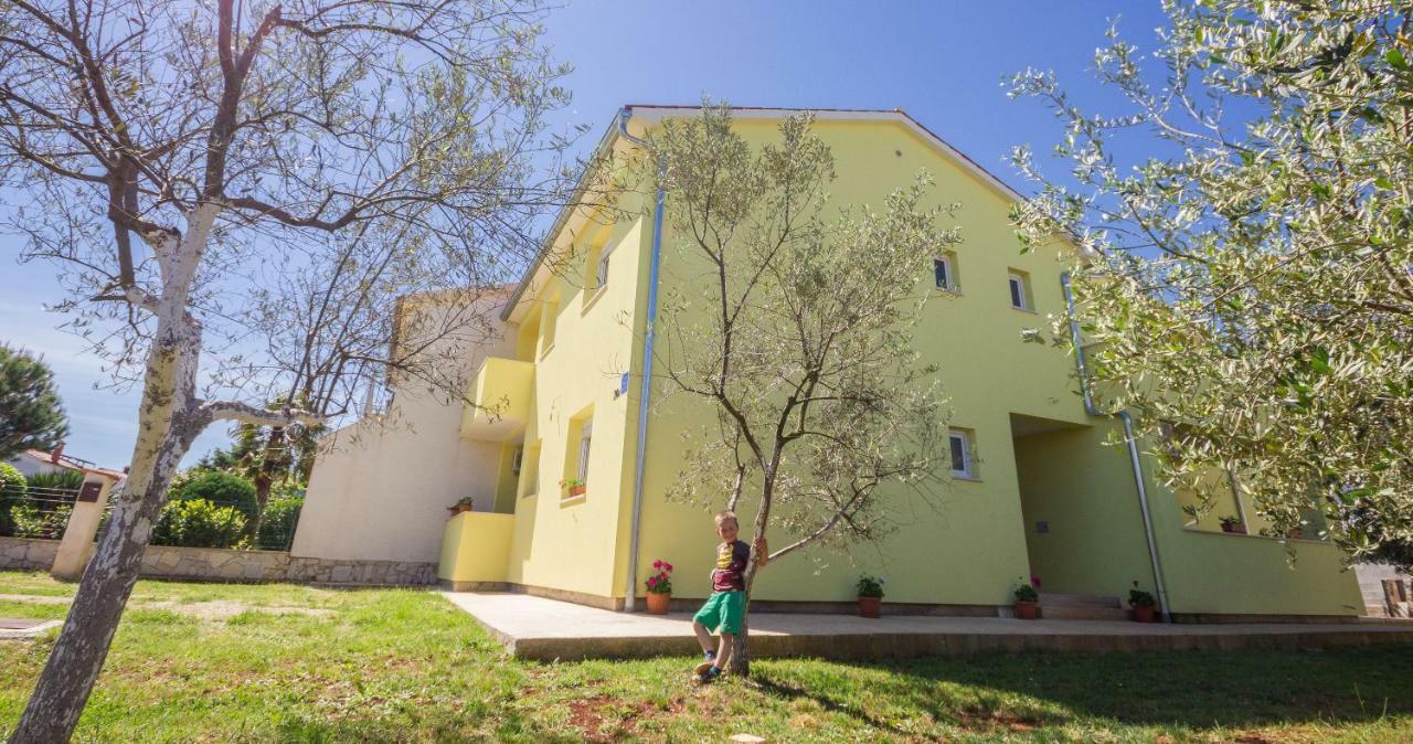 Apartmani Prodan 2 法扎纳 外观 照片